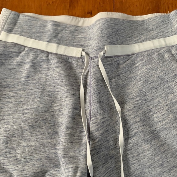 Lululemon joggers - Picture 3 of 10